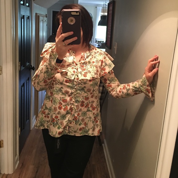 Talbots Size and ruffle top lot of 2 new and Euc - Picture 2 of 8